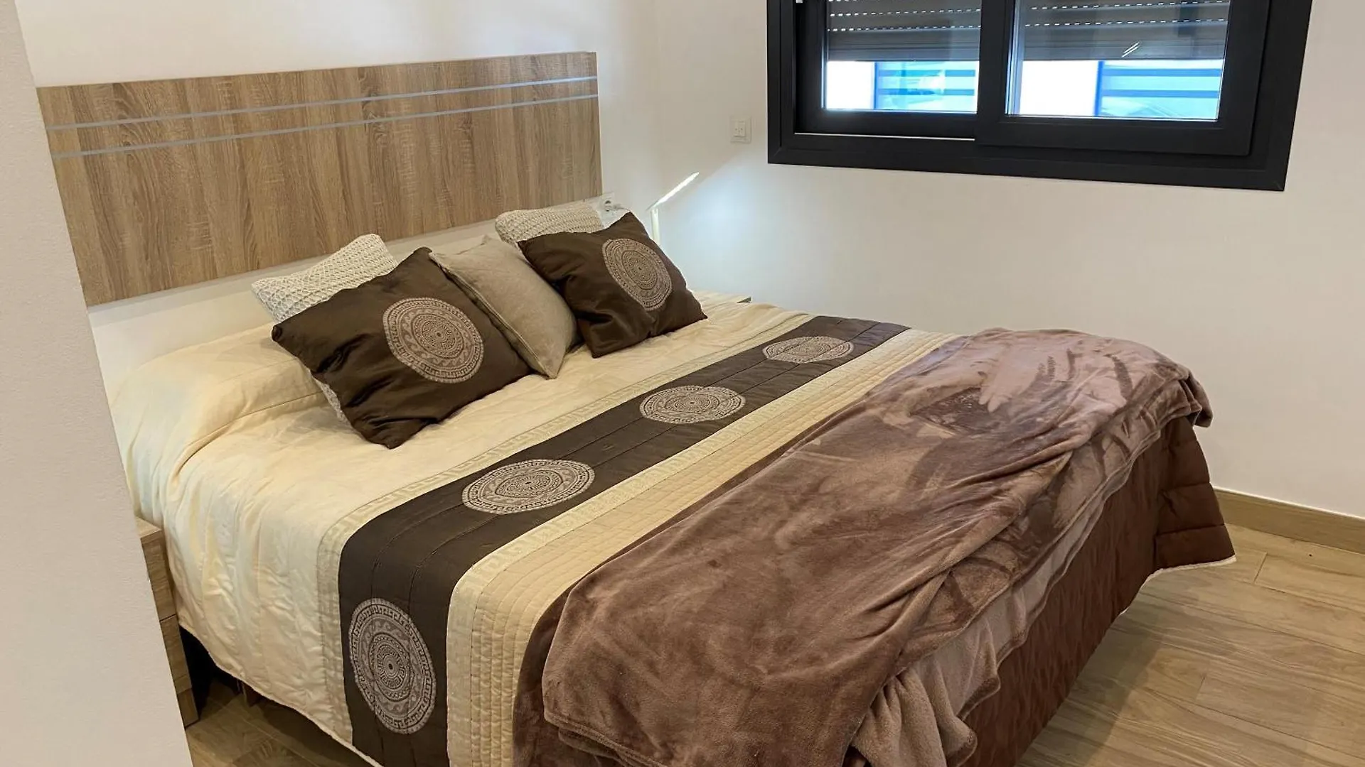 Centrico Y Practico Piso Con Entrada Independiente Fuengirola Apartment